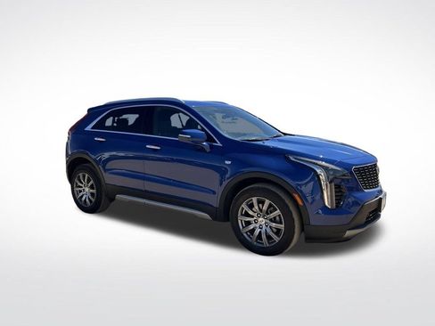 Certified 2023 Cadillac XT4 Premium Luxury AWD/4WD image 3