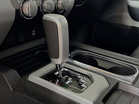 Used 2018 Toyota Tundra SR5 w/ SR5 Upgrade Package image 23