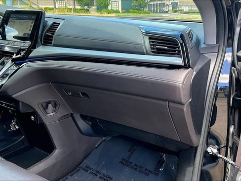 Used 2018 Honda Odyssey Elite image 19