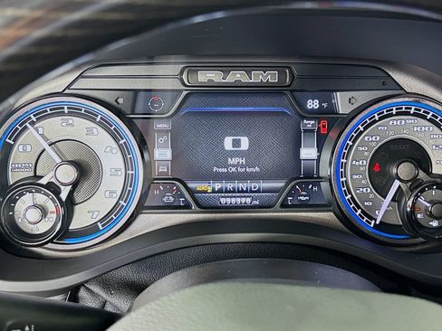 Used 2022 RAM 1500 Limited AWD/4WD image 12