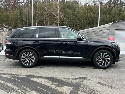 New 2026 Lincoln Aviator 2WD image 3