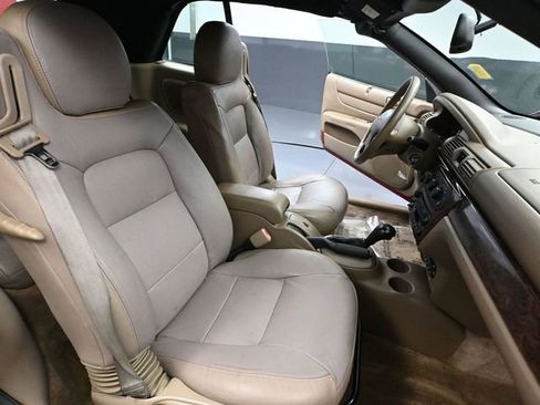 Used 2004 Chrysler Sebring LXi w/ Electronics Convenience Group FWD image 37