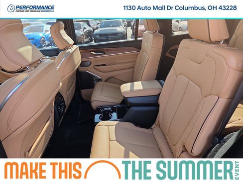 New 2026 Jeep Grand Cherokee L Summit w/ Obsidian Package AWD/4WD image 17