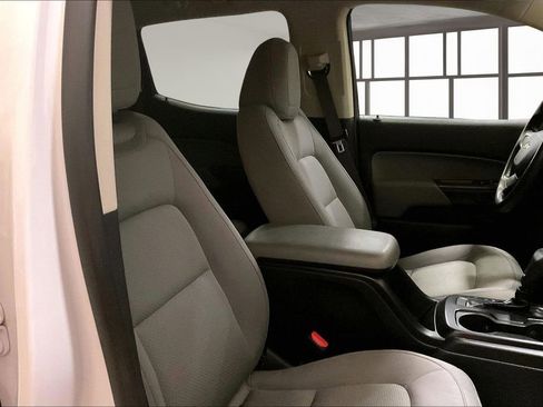 Used 2019 Chevrolet Colorado W/T image 7