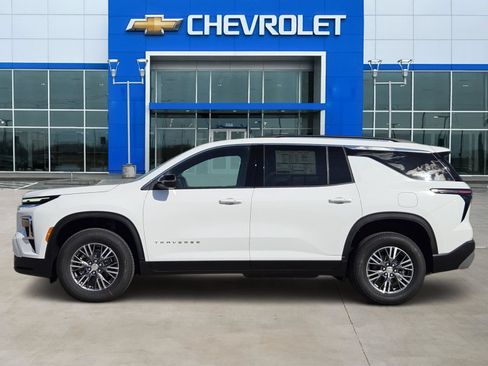 New 2027 Chevrolet Traverse LT FWD image 3