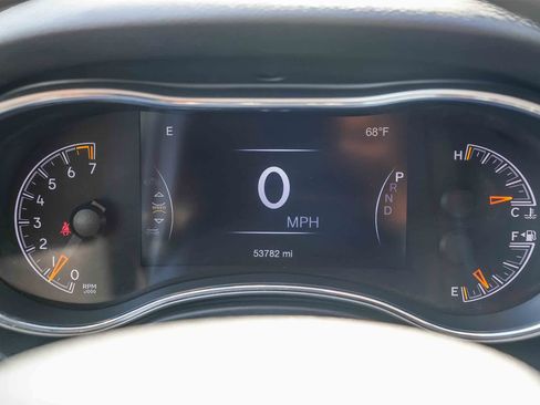 Used 2017 Jeep Grand Cherokee Altitude image 21