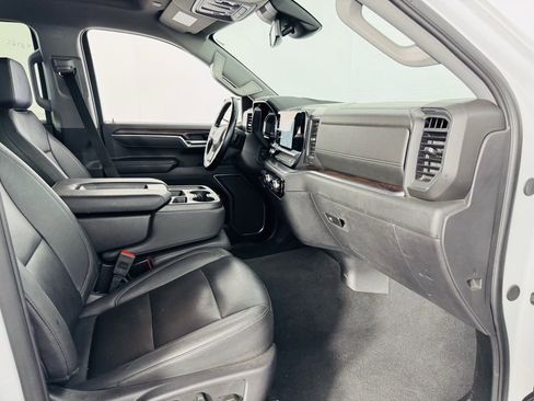 Used 2025 GMC Sierra 1500 SLT RWD image 27