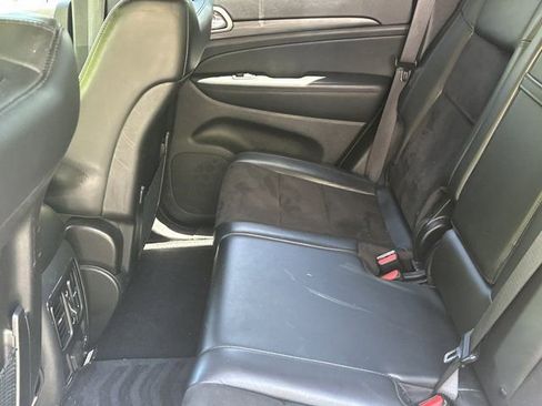 Used 2021 Jeep Grand Cherokee Laredo X AWD/4WD image 22