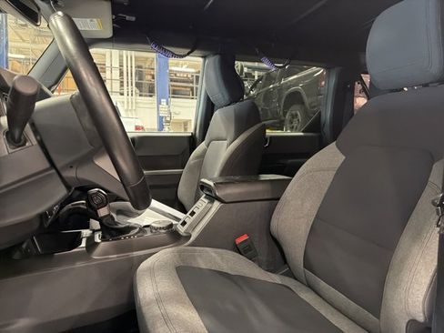 Used 2022 Ford Bronco Big Bend image 13