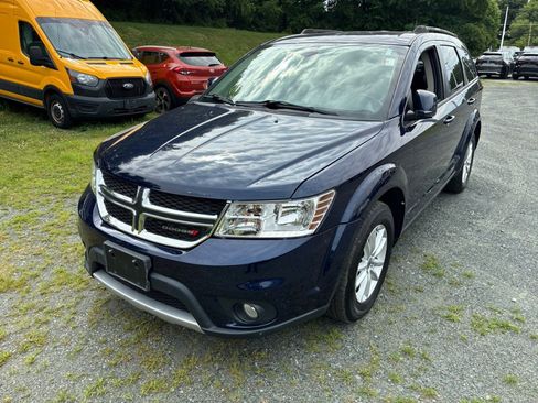 Used 2018 Dodge Journey SXT AWD/4WD image 1