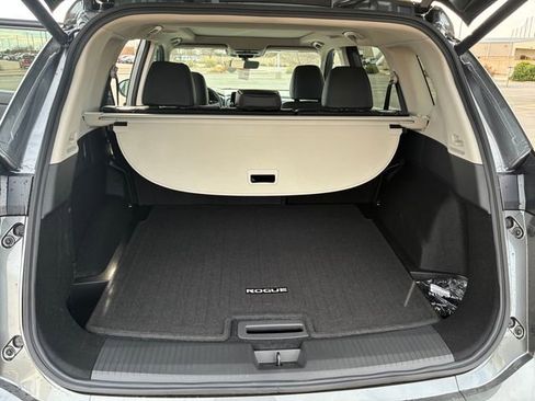 New 2026 Nissan Rogue SV FWD image 20