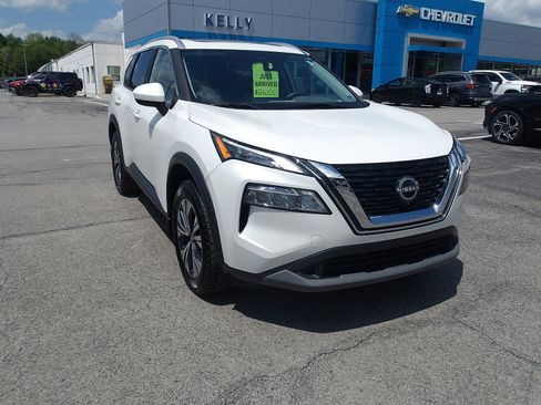 Used 2023 Nissan Rogue SV w/ SV Premium B Package AWD/4WD image 1