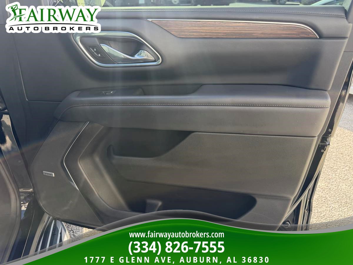 Used 2023 Chevrolet Suburban High Country AWD/4WD image 29