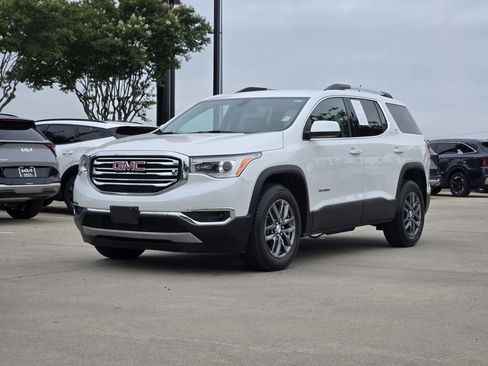 Used 2019 GMC Acadia SLT FWD image 2