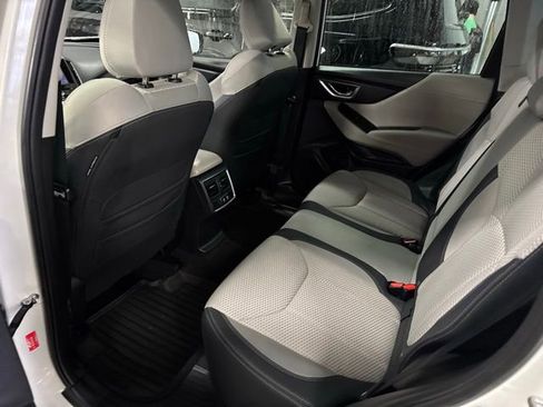Used 2023 Subaru Forester Premium image 20