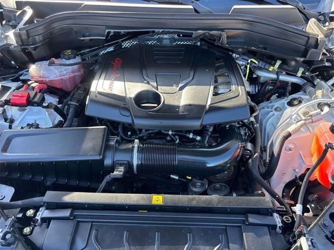 Used 2022 Alfa Romeo Stelvio Ti image 10