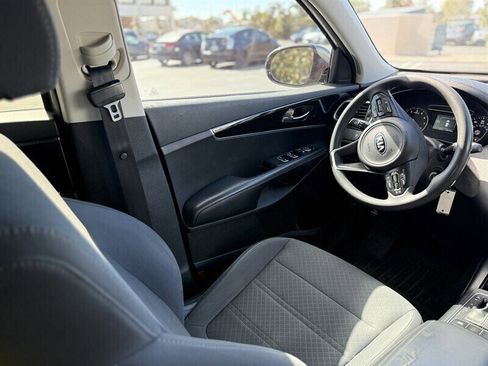Used 2018 Kia Sorento FWD image 20