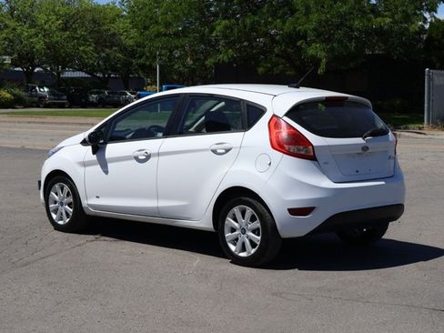 Used 2012 Ford Fiesta SE FWD image 8