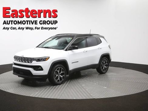 Used 2025 Jeep Compass Limited AWD/4WD image 55