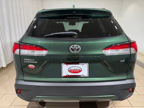 Certified 2024 Toyota Corolla Cross LE FWD image 4