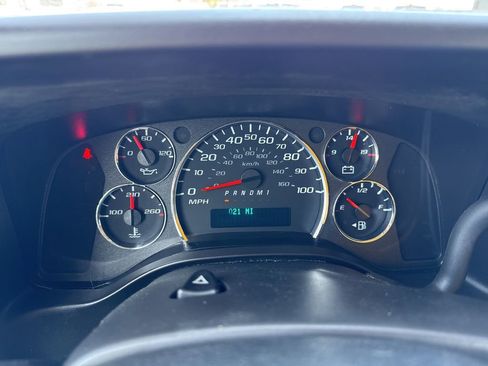 Used 2021 GMC Savana 3500 Extended w/ Power Convenience Package RWD image 23