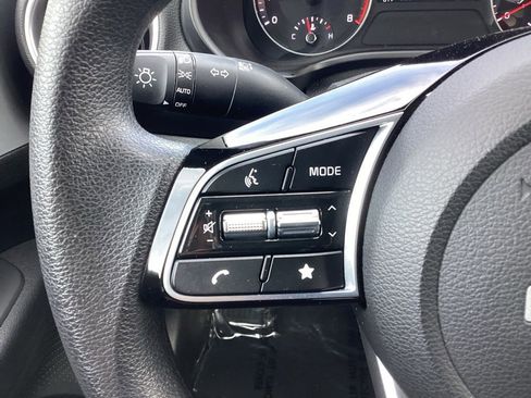 Certified 2023 Kia Forte LXS w/ LXS Technology Package FWD image 18