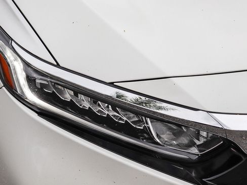 Used 2020 Honda Accord LX image 6
