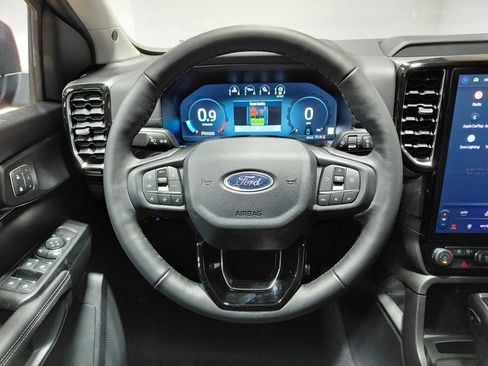 New 2025 Ford Ranger Lariat w/ FX4 Off-Road Package image 19