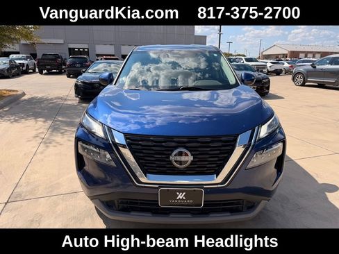 Used 2023 Nissan Rogue SV FWD image 7