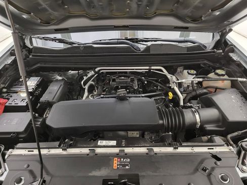 Used 2024 Chevrolet Colorado W/T image 41