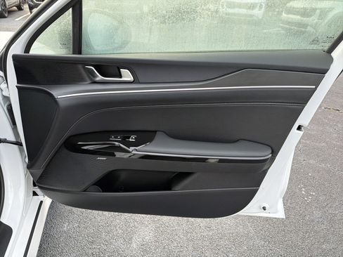 Used 2025 Kia K5 GT-Line w/ GT-Line Premium Package image 14