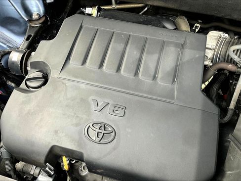 Used 2016 Toyota Highlander XLE FWD image 32