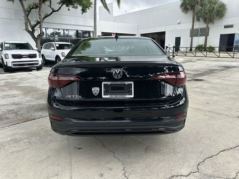 Used 2024 Volkswagen Jetta SE FWD image 35