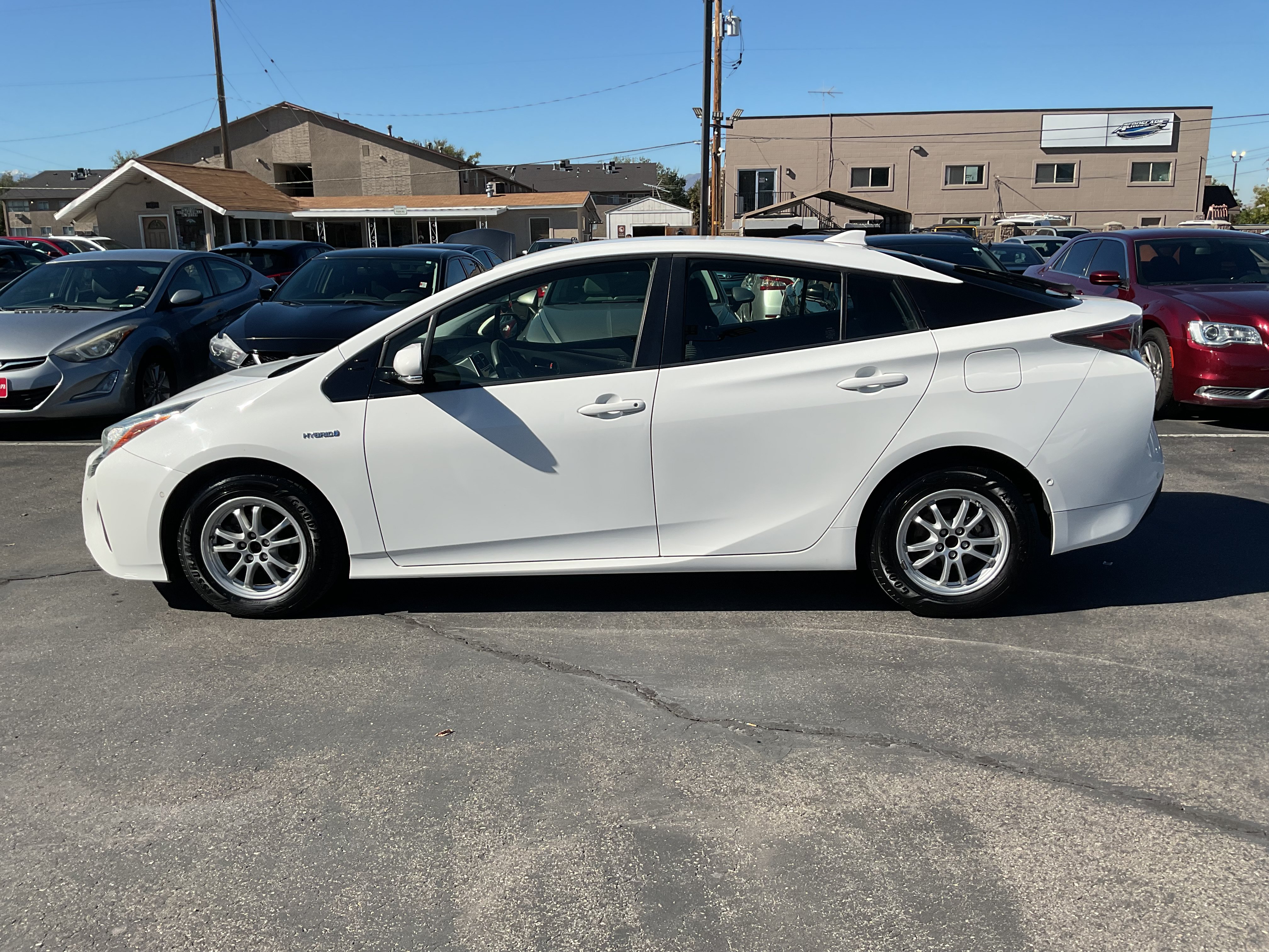 Used 2018 Toyota Prius Two w/ Prius Two Safety Plus Package FWD image 5