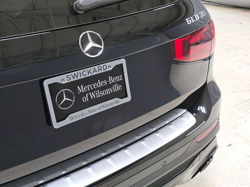 New 2026 Mercedes-Benz GLB 35 AMG 4MATIC image 16