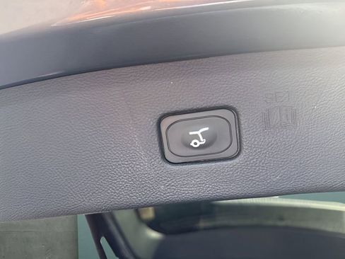 Used 2024 Ford Edge SEL w/ Convenience Package AWD/4WD image 22