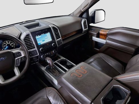 Used 2016 Ford F150 King Ranch w/ Equipment Group 601A Luxury AWD/4WD image 26