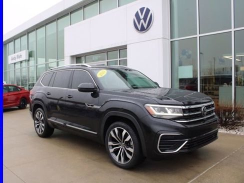 Used 2023 Volkswagen Atlas SEL Premium image 1