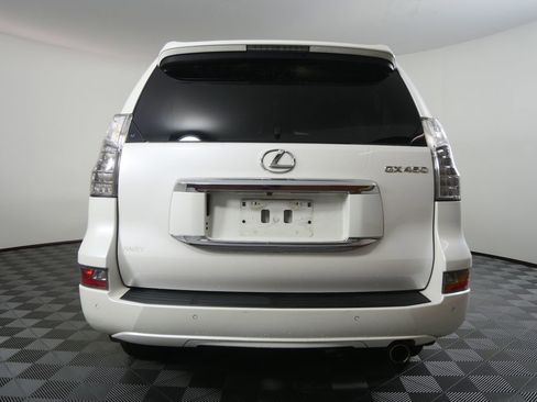 Used 2017 Lexus GX 460 Premium w/ Premium Package image 4