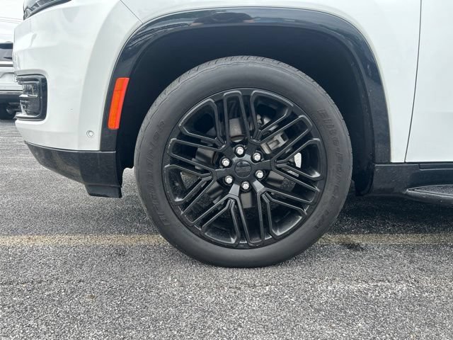 Used 2023 Dodge Charger SXT w/ Blacktop Package AWD/4WD image 31