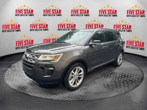 Used 2018 Ford Explorer XLT w/ Equipment Group 202A image 3