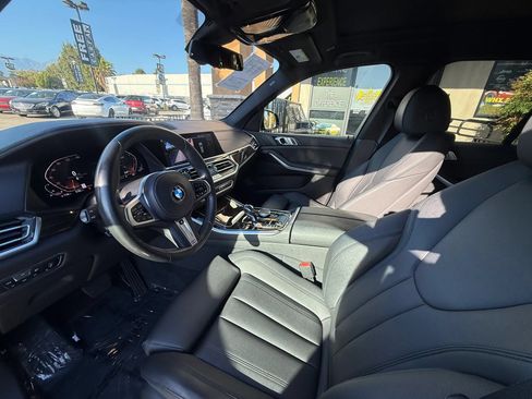 Used 2019 BMW X5 xDrive40i w/ Premium Package 2 AWD/4WD image 12