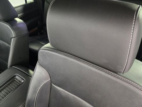 Used 2019 Chevrolet Suburban Premier image 27