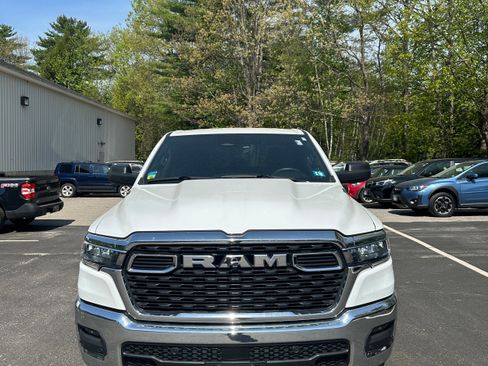 Used 2025 RAM 1500 Big Horn AWD/4WD image 2