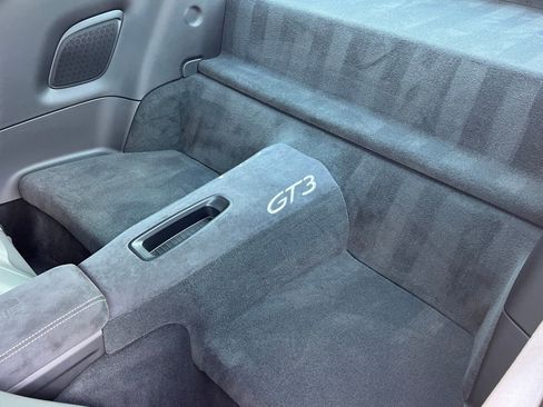 Used 2018 Porsche 911 GT3 RWD image 20