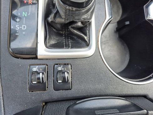 Used 2018 Toyota Highlander XLE image 27