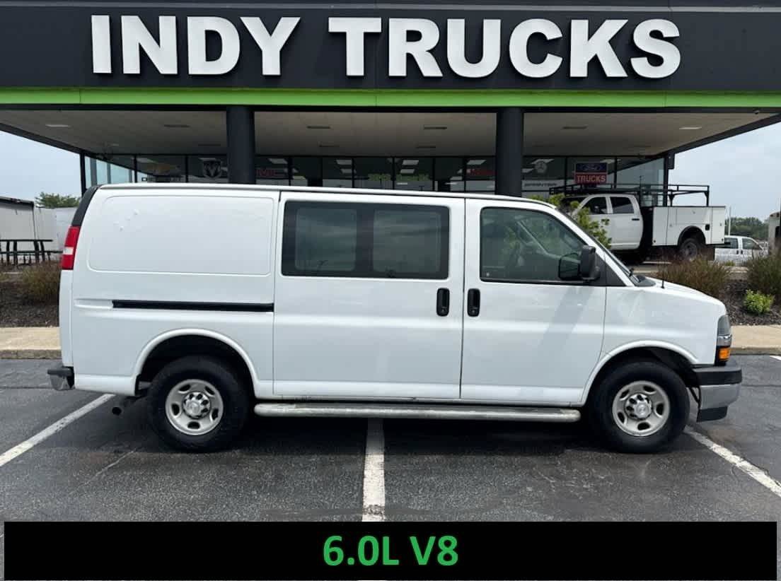 Used 2018 Chevrolet Express 2500 w/ Driver Convenience Package RWD image 1