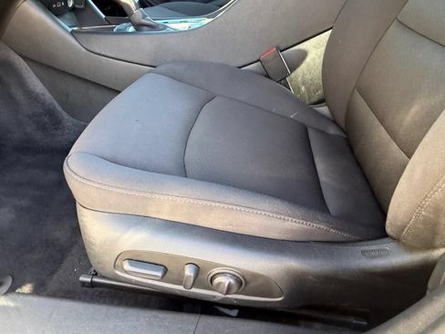 Used 2025 Chevrolet Malibu LT FWD image 9