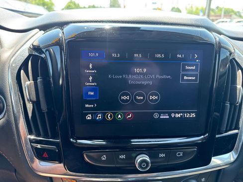 Used 2021 Chevrolet Traverse Premier w/ Redline Edition FWD image 29