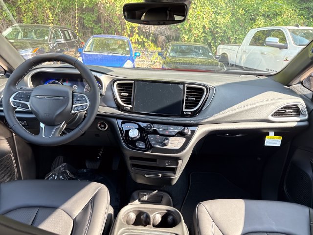 New 2027 Chrysler Pacifica Select FWD image 11